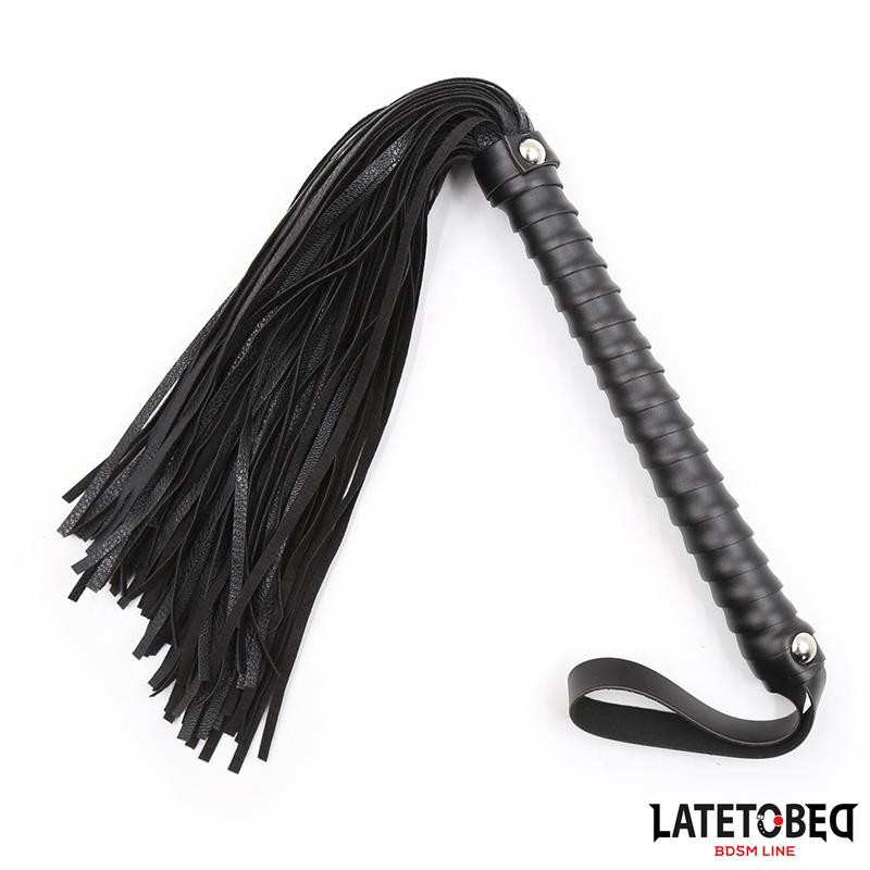 Textured Handle Flogger Black 48.5cm