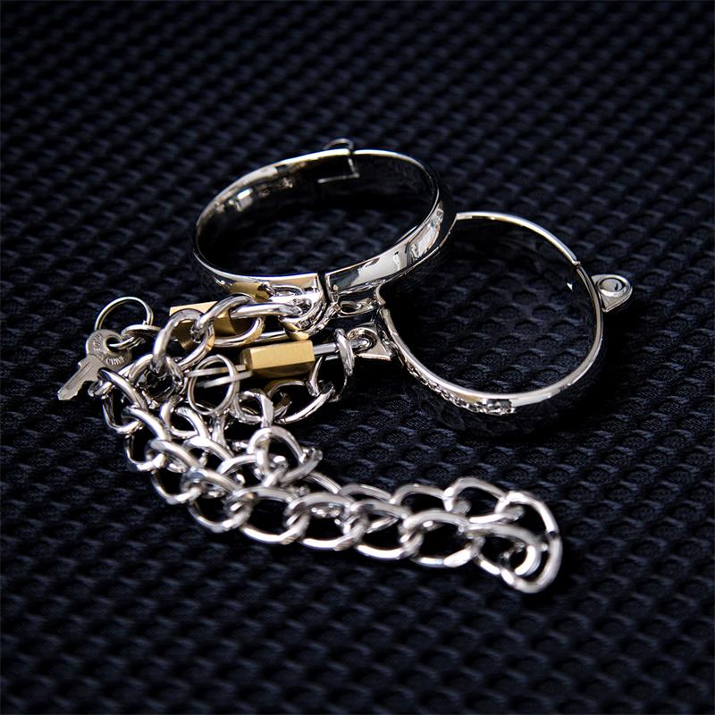 Metal Hand Cuff for Women 5,5 cm