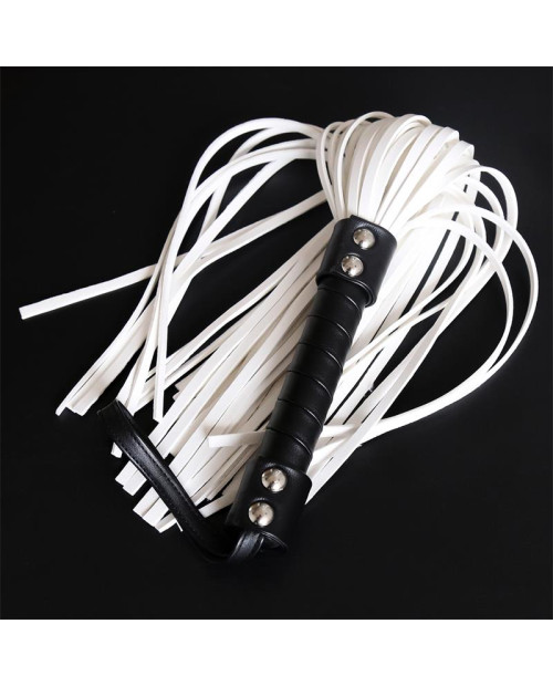 Double Rivet Flogger 44 cm